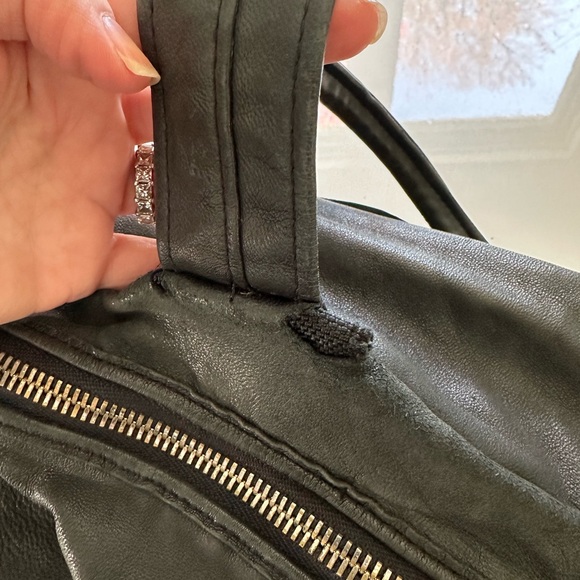 Alexander Wang shoulder/crossbody strap large tote - Picture 8 of 9